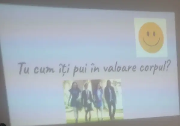 Această întâlnire a fost despre a ajuta adolescenții să-și dezvolte o imagine cât mai obiectivă a corpul lor.